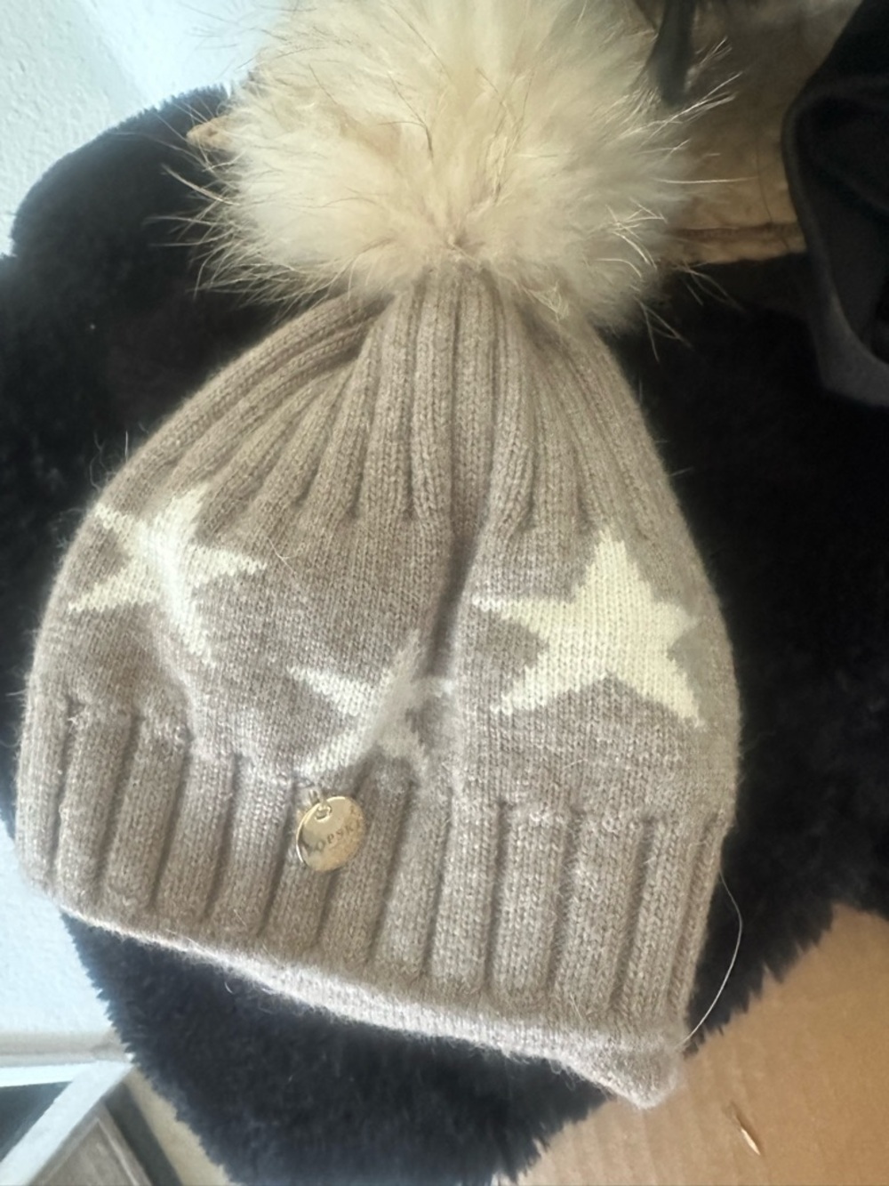 REAL CASHMERE AND RABBIT FUR WOMENS BEANIE WORN ONCE